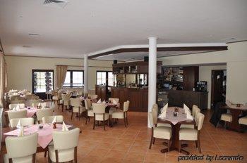 Landhotel Ruegen Stönkvitz Ristorante foto